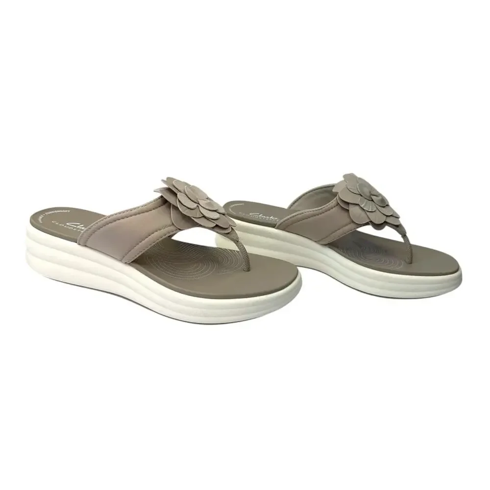 Clarks Cloudsteppers Washable Thong Sandals Drift Flora Sz 6 Stone Taupe Flower - Picture 6 of 12